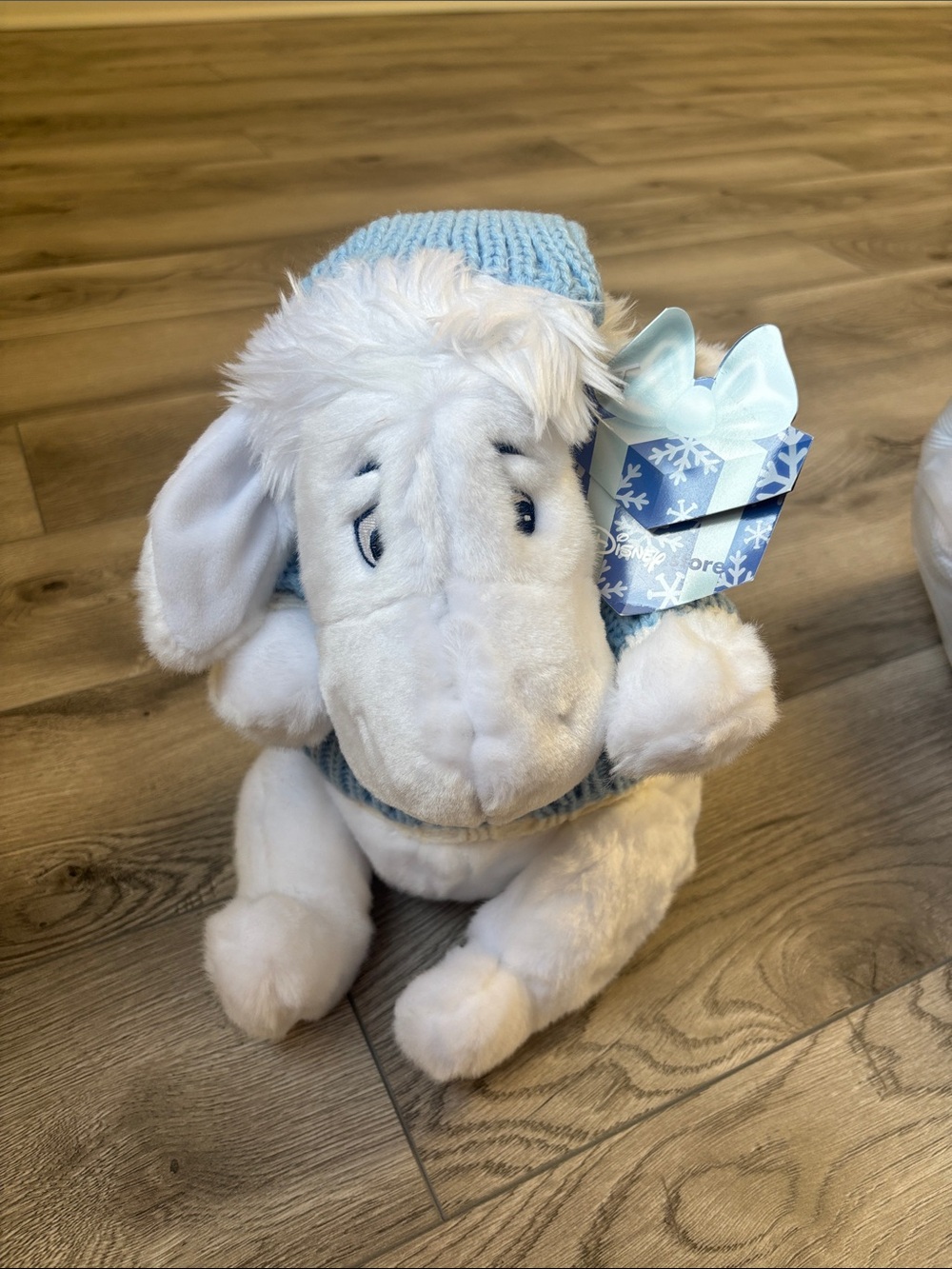 Disney Store Exclusive Winnie The Pooh White Eeyore Plush Winter Christmas 12"